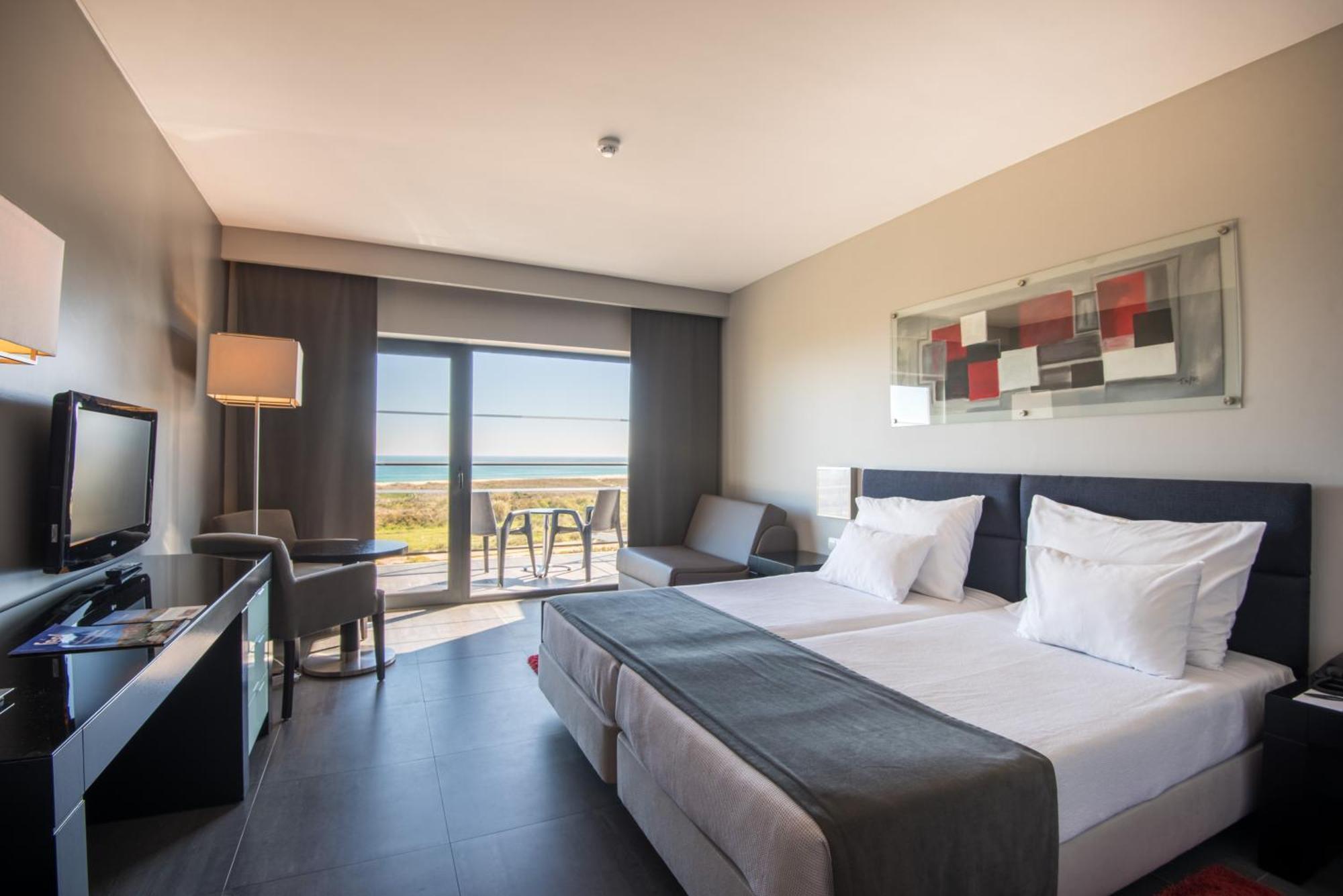 Superior Double or Twin Room,1433083927:JPEG