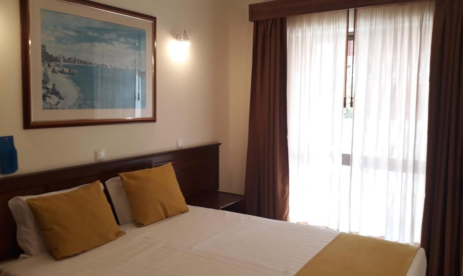 Twin Room,1279509511:JPEG