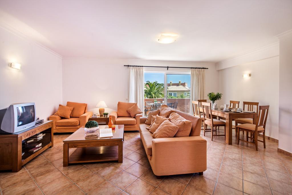 Three-Bedroom Apartment,318845997:JPEG